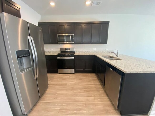 Building Photo - 2243 Oscar Eli Pl