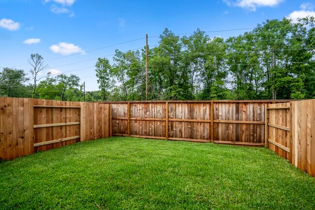 Building Photo - 21443 Carosella Dr
