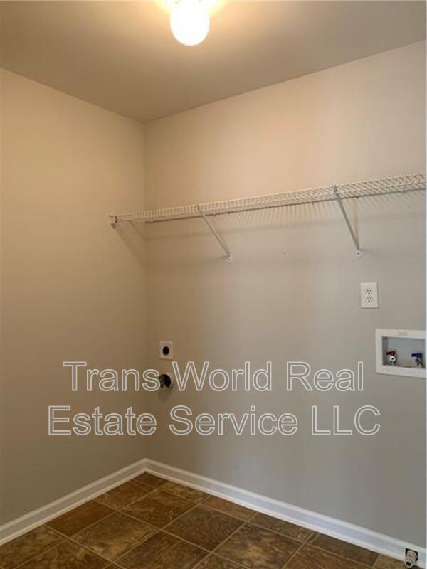 Building Photo - 2352 Jasmine Glen Dr