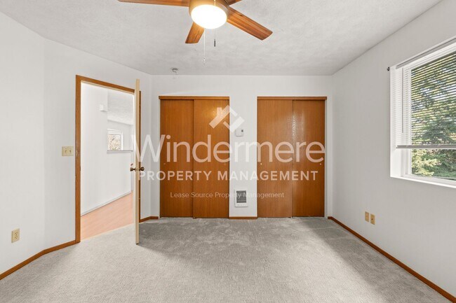 Building Photo - *MOVE IN SPECIAL * 1/2 OFF FIRST FULL MONT...