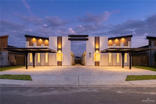 Building Photo - 609 N Onyx Ave