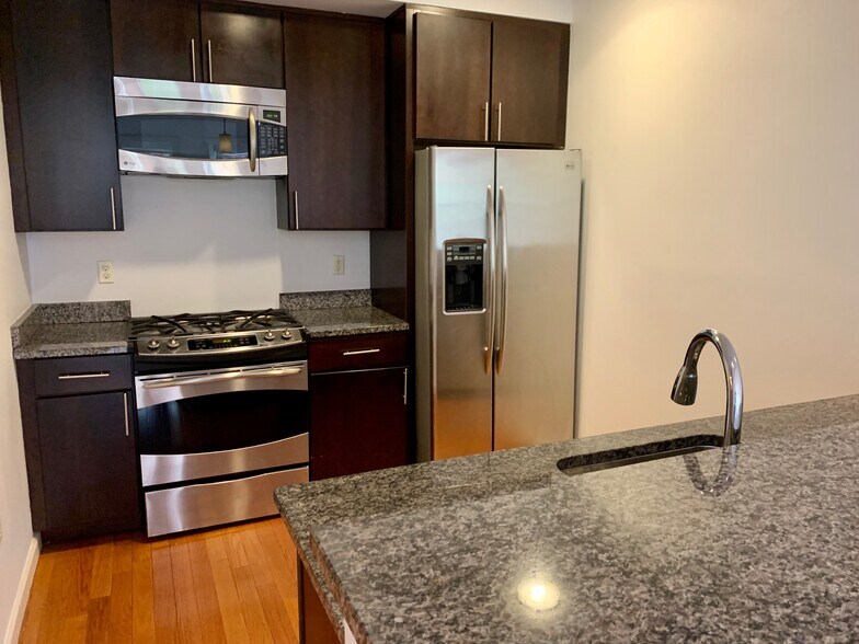 Kitchen - 177 Newbury St