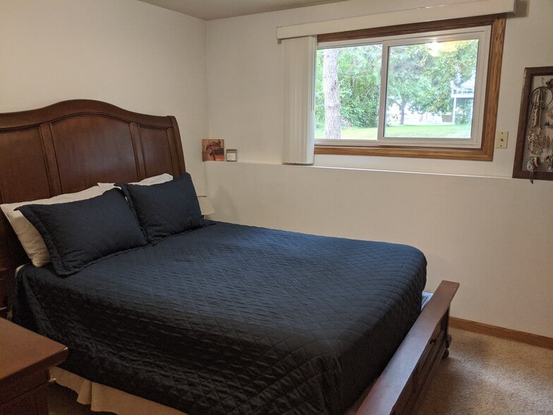 Bedroom - 1014 10th Ave N
