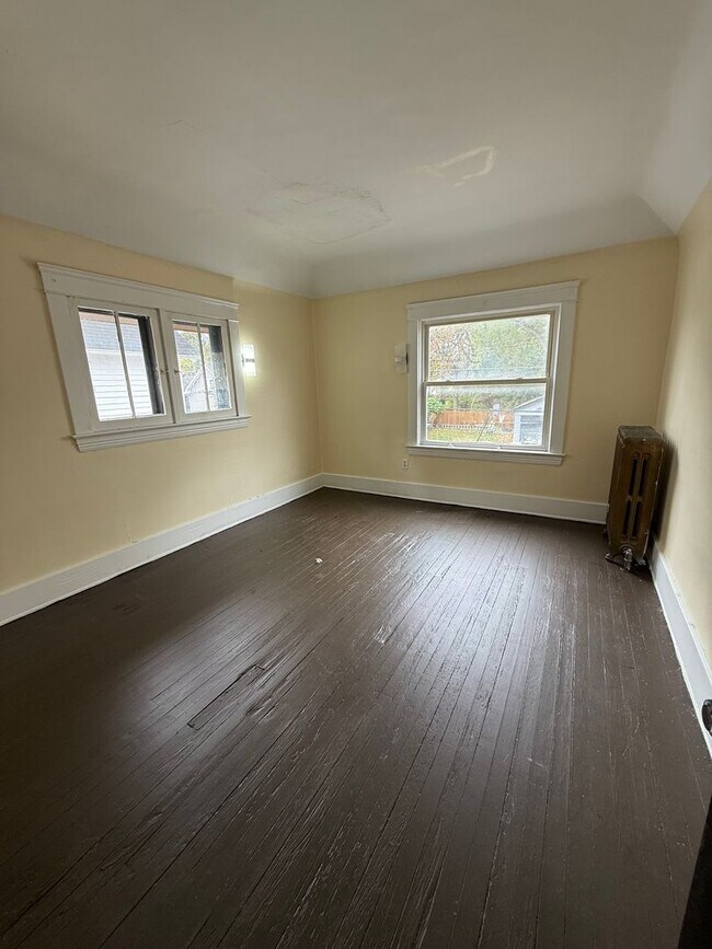 Building Photo - 1519-1525 Clark Ave