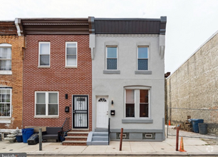 Building Photo - 2138 E Birch St