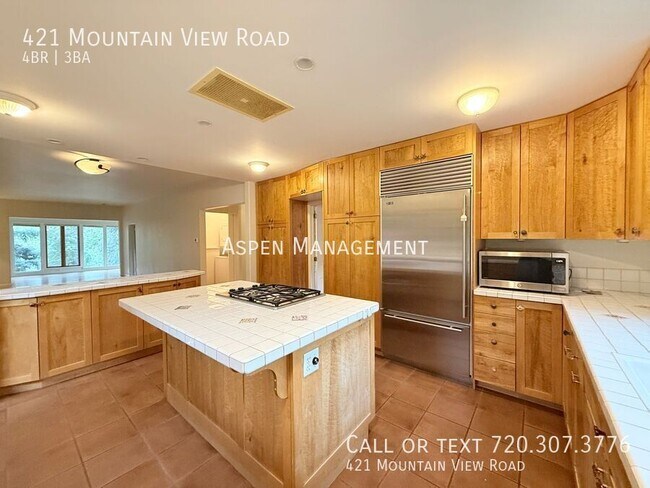 Building Photo - 421 Mountain View Rd