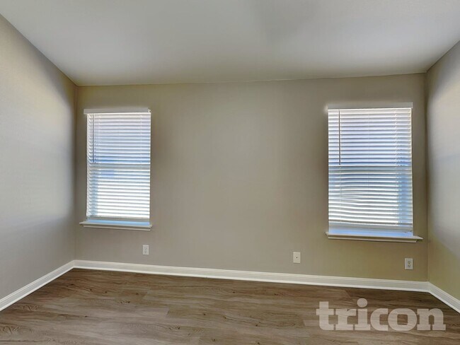 Building Photo - 8527 Sea Rim Dr