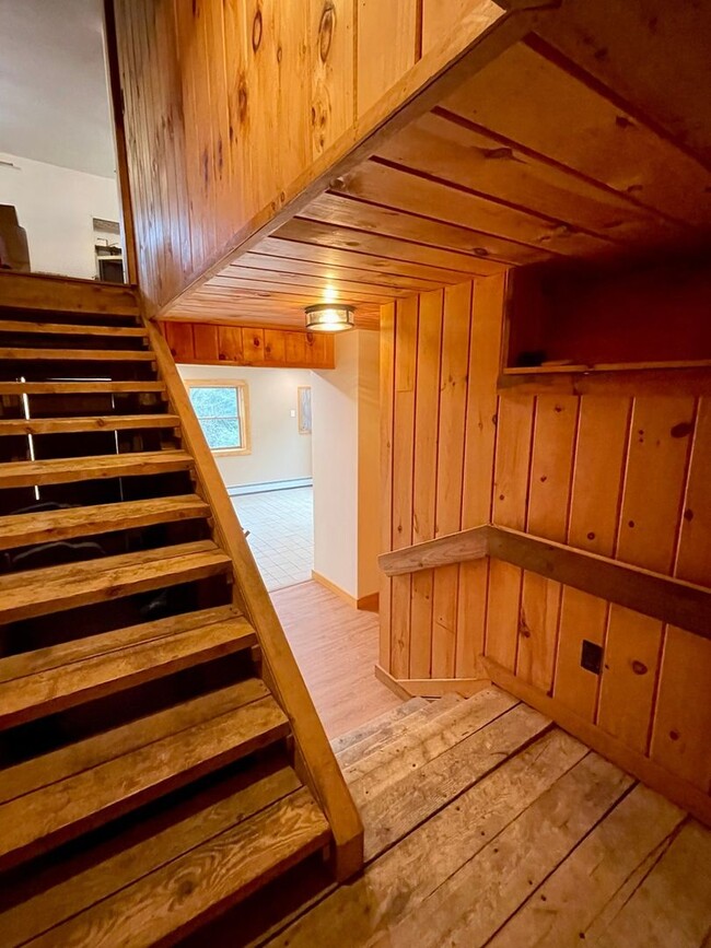 Building Photo - Charming 3BR House in Granville