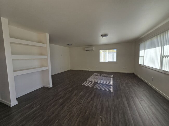 Building Photo - 3572 Carnes Rd