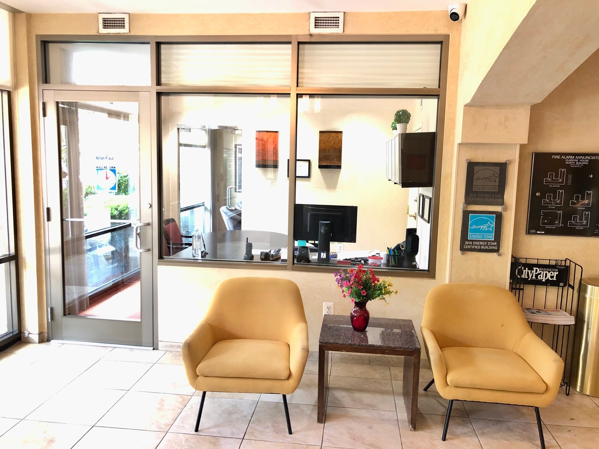Lobby - 950 25th St NW