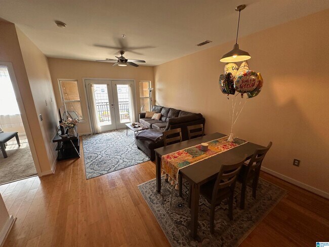 Building Photo - 2020 5th Ave S