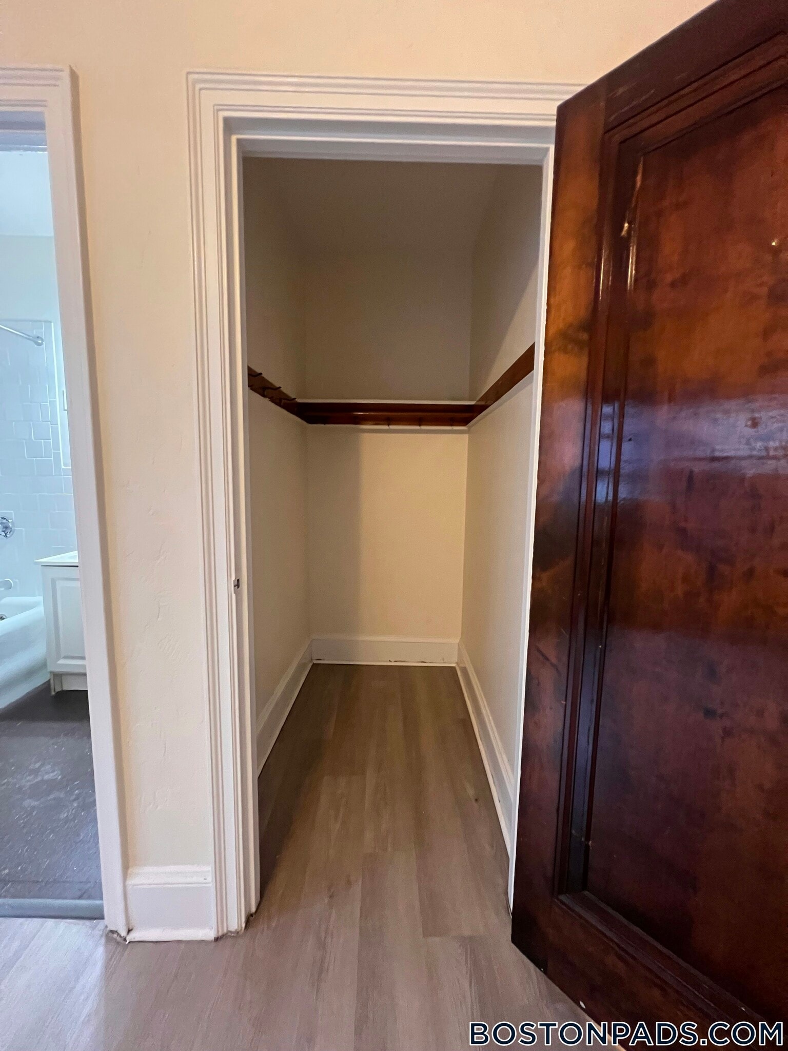 Building Photo - 2 Elmwood Ave