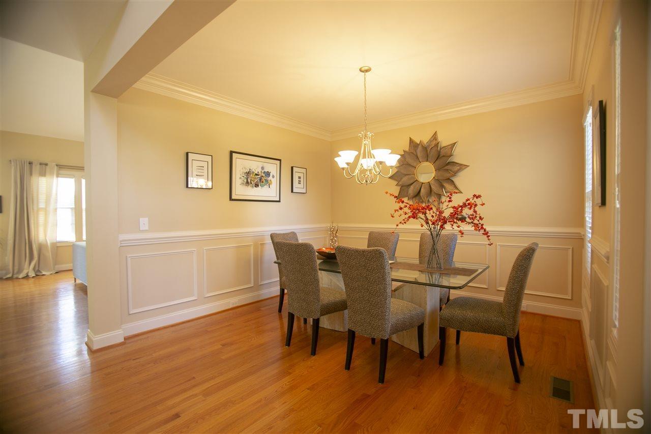 Building Photo - 191 Bridle Path