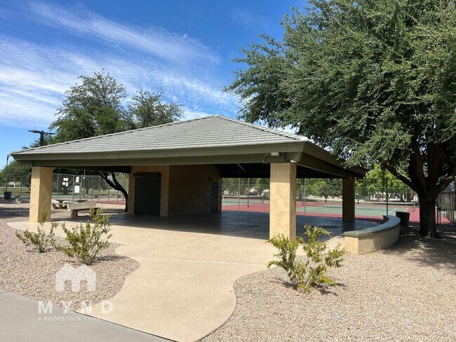 Building Photo - 17217 N Larkspur Ln