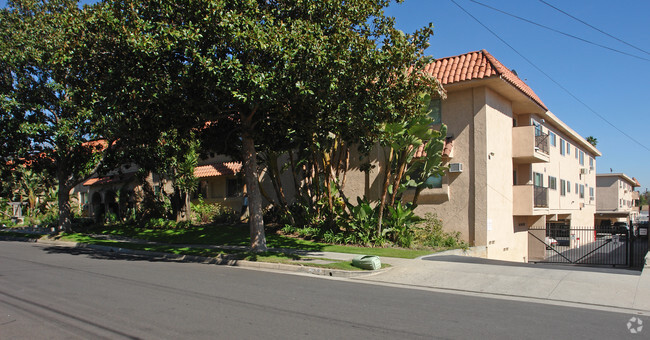 Building Photo - Casa Allena