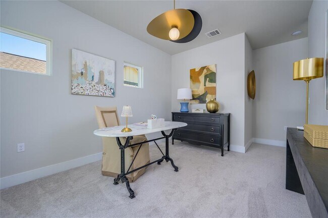 Building Photo - 142 Volterra Ln