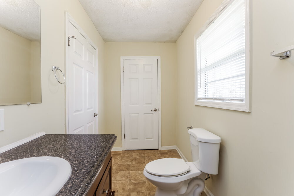 Building Photo - 6570 Elsie St