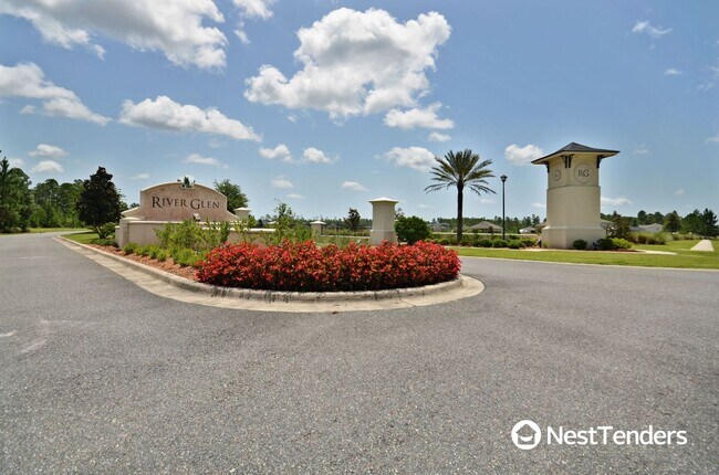Building Photo - 65206 Lagoon Forest Dr