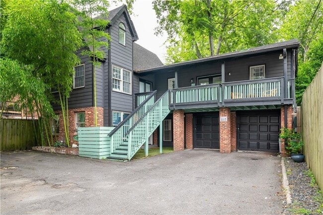 Building Photo - 970 Charles Allen Dr NE