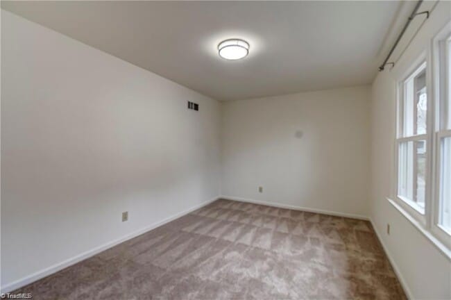 Building Photo - 115 S Mendenhall St