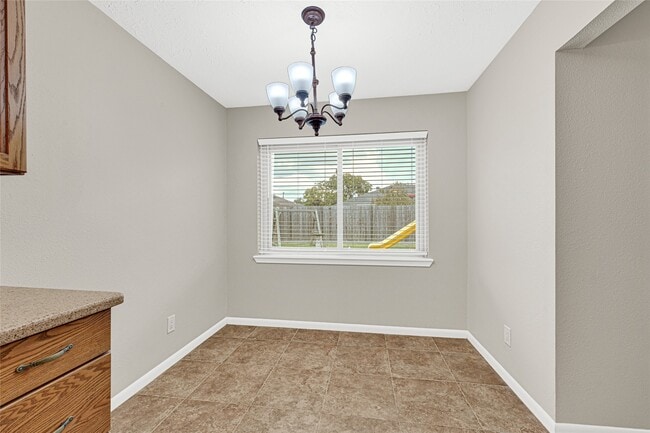 Building Photo - 501 S Travis