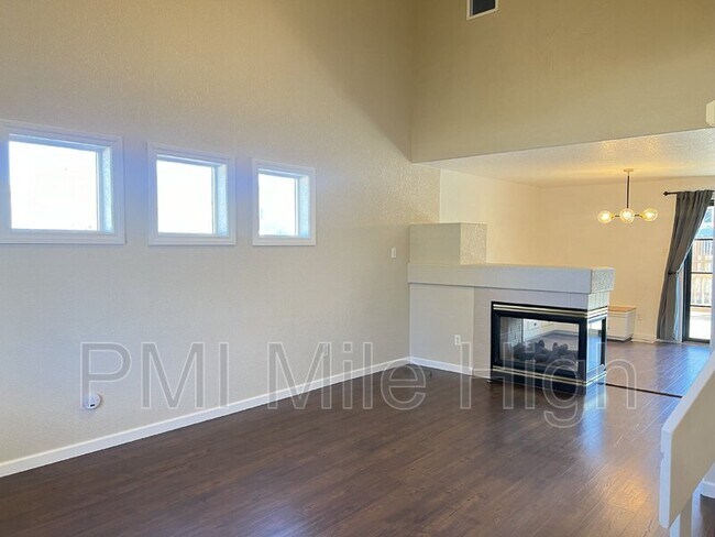 Building Photo - 6295 Taft St
