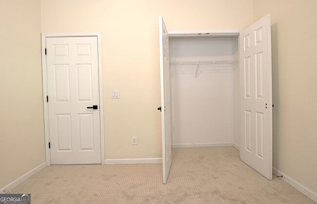 Building Photo - 110 Freeman Forest Dr