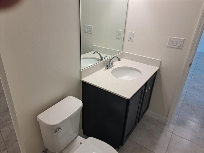 Building Photo - 138 Jade St