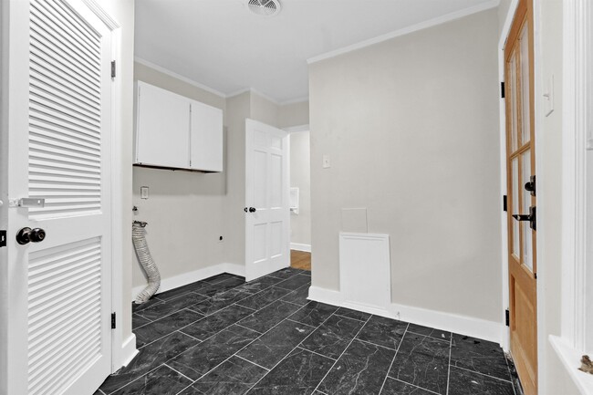 Building Photo - 196 N Goodlett St