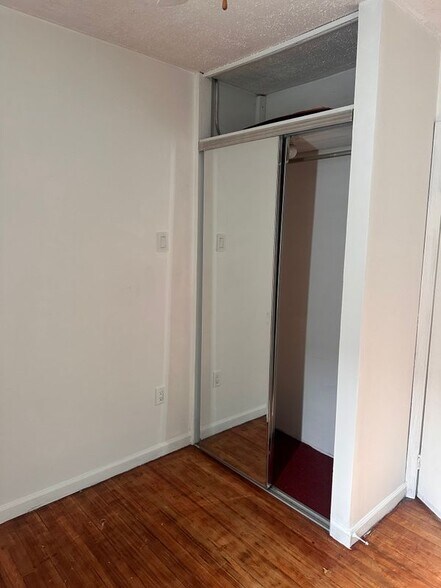 Building Photo - 92-01 220th St