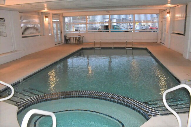 Building Photo - 24 Ashworth Ave