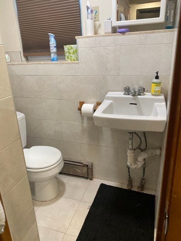 Building Photo - 163 College Ave