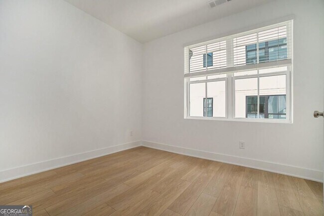 Building Photo - 1829 Gotham Ln NE