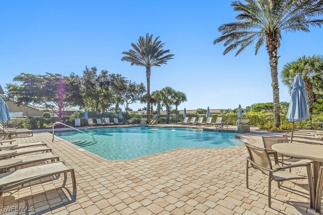 Building Photo - 16133 Camden Lakes Cir