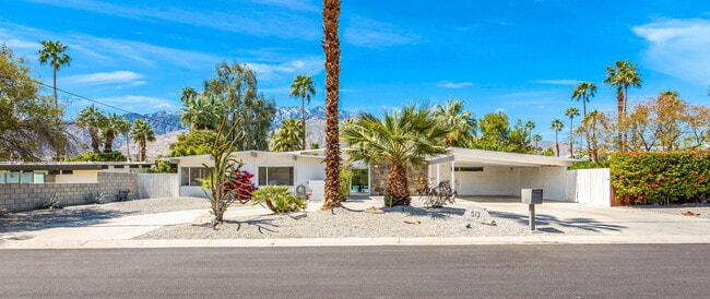 Building Photo - 513 Bedford Dr