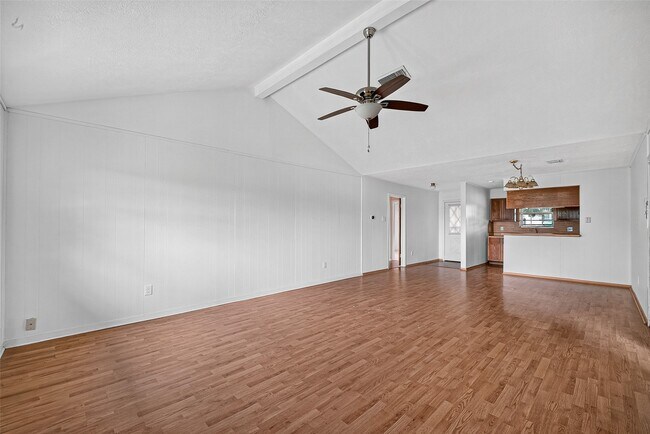 Building Photo - 4701 Crepe Myrtle Ln