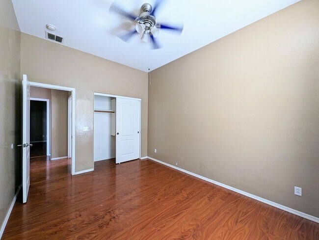 Building Photo - 3310 W Latona Rd