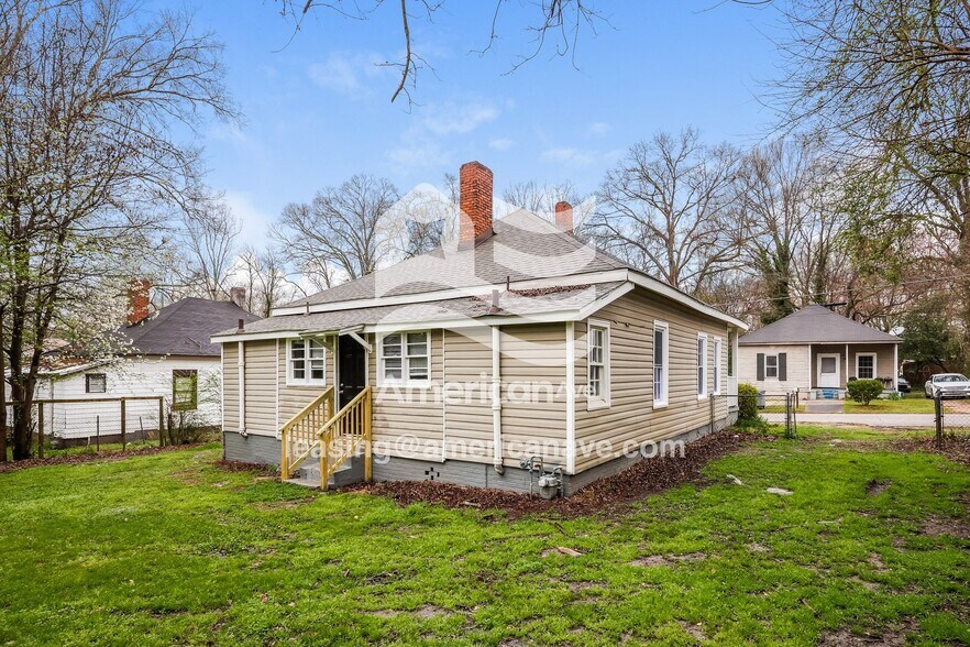 Building Photo - 912 Georgia Ave