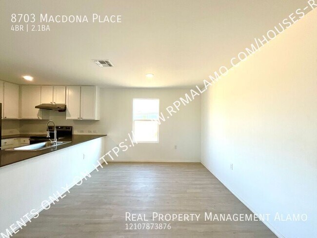 Building Photo - 8703 Macdona Pl