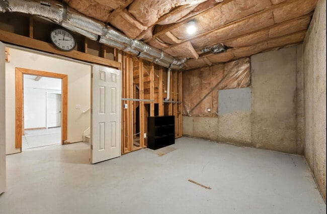 Building Photo - 1079 Blankets Creek Dr