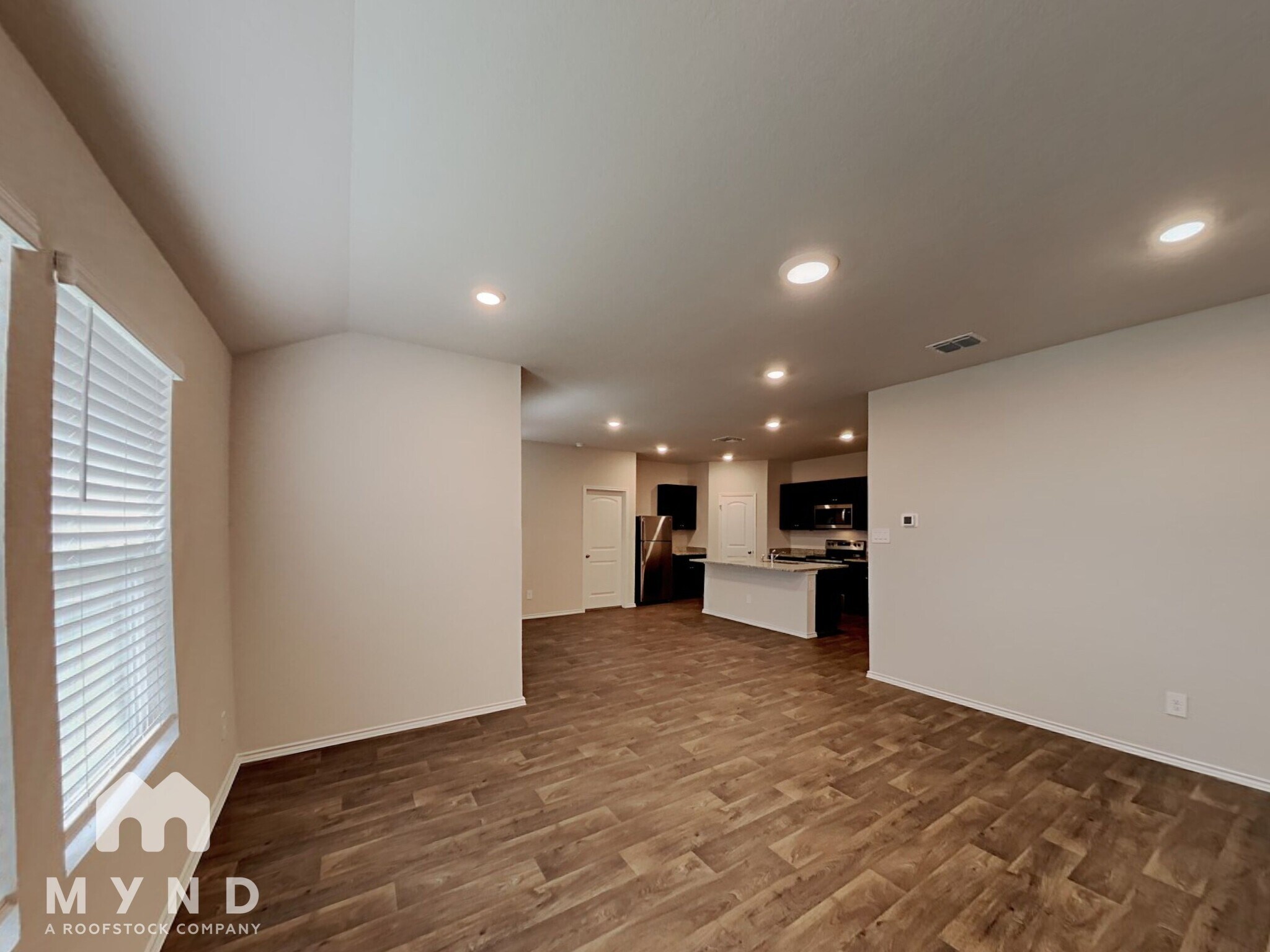 Building Photo - 916 Cinnamon Teal