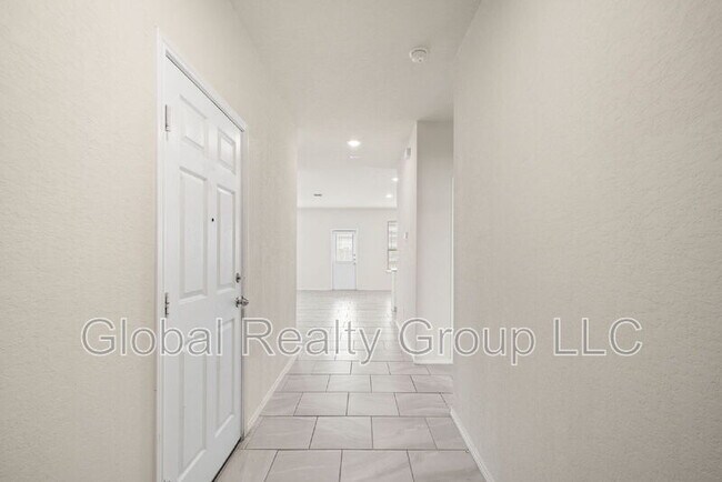 Building Photo - 10318 Lady Bird