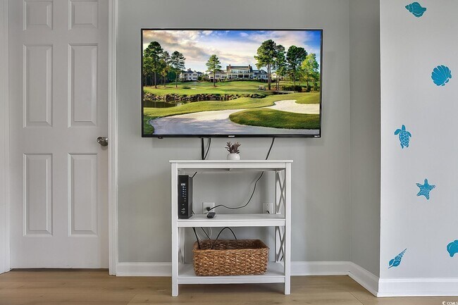 Building Photo - 510 White River Dr