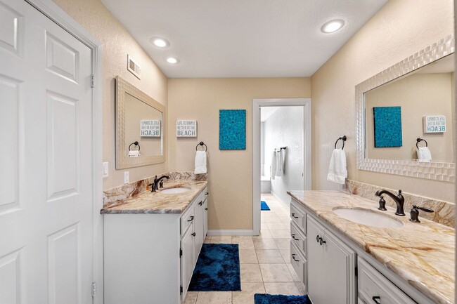 Building Photo - 4850A - Mandalay Shores/ Oxnard/ 5 bedroom...