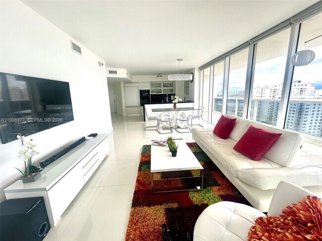 Building Photo - 1830 S Ocean Dr