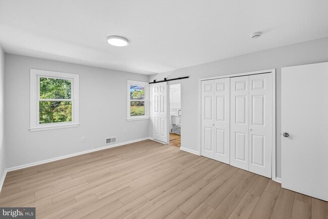 Building Photo - 210 Lastner Ln