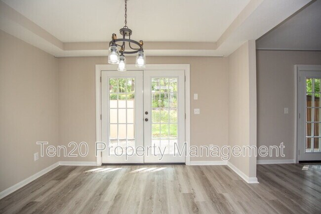 Building Photo - 2525 Norris Rd