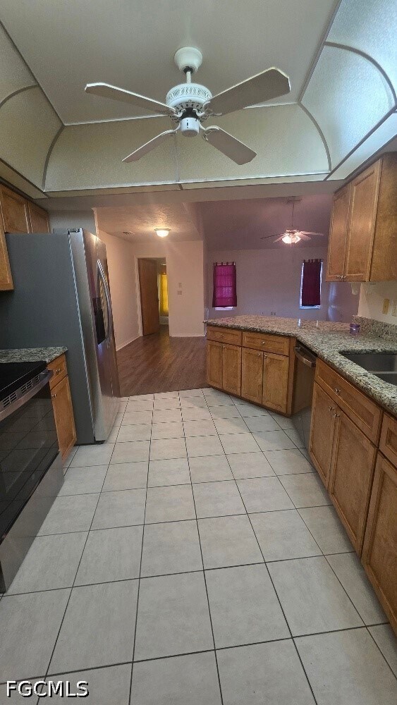 Building Photo - 137 Dania Cir