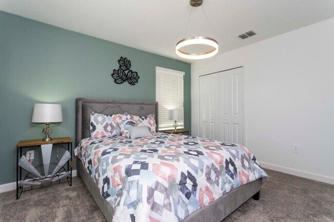 Building Photo - 9202 Sommerset Hills Dr