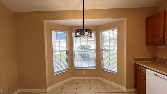 Building Photo - 15915 Heron Hill St